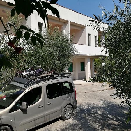 Casa Vacanze Pizzone Apartment Пешичи Екстериор снимка